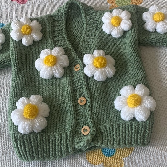 Handmade Girl Cardigan - Picture 1 of 6